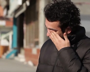 neighborhood learns sign language for one man